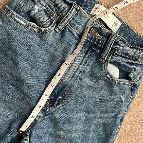 “Abercrombie & Fitch: Ankle Jean size 24” - Picture 6 of 9